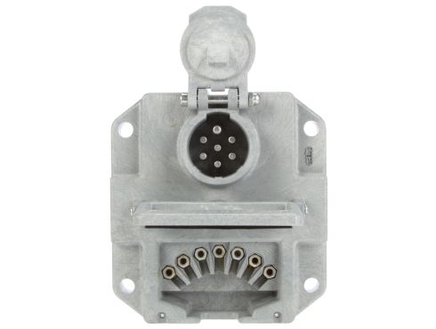 50 Series, 7 Solid Pin, Gray Polycarbonate, Surface Mount, Nose Box With 15 Amp Circuit Breaker